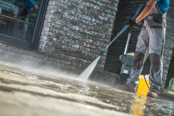 Best Sidewalk and Walkway Cleaning  in Stowell, TX
